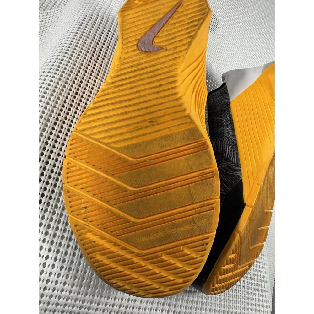 Nike Metcon 6 AMP Womens 7 Training CrossFit Shoes Gray Orange AO2982-081